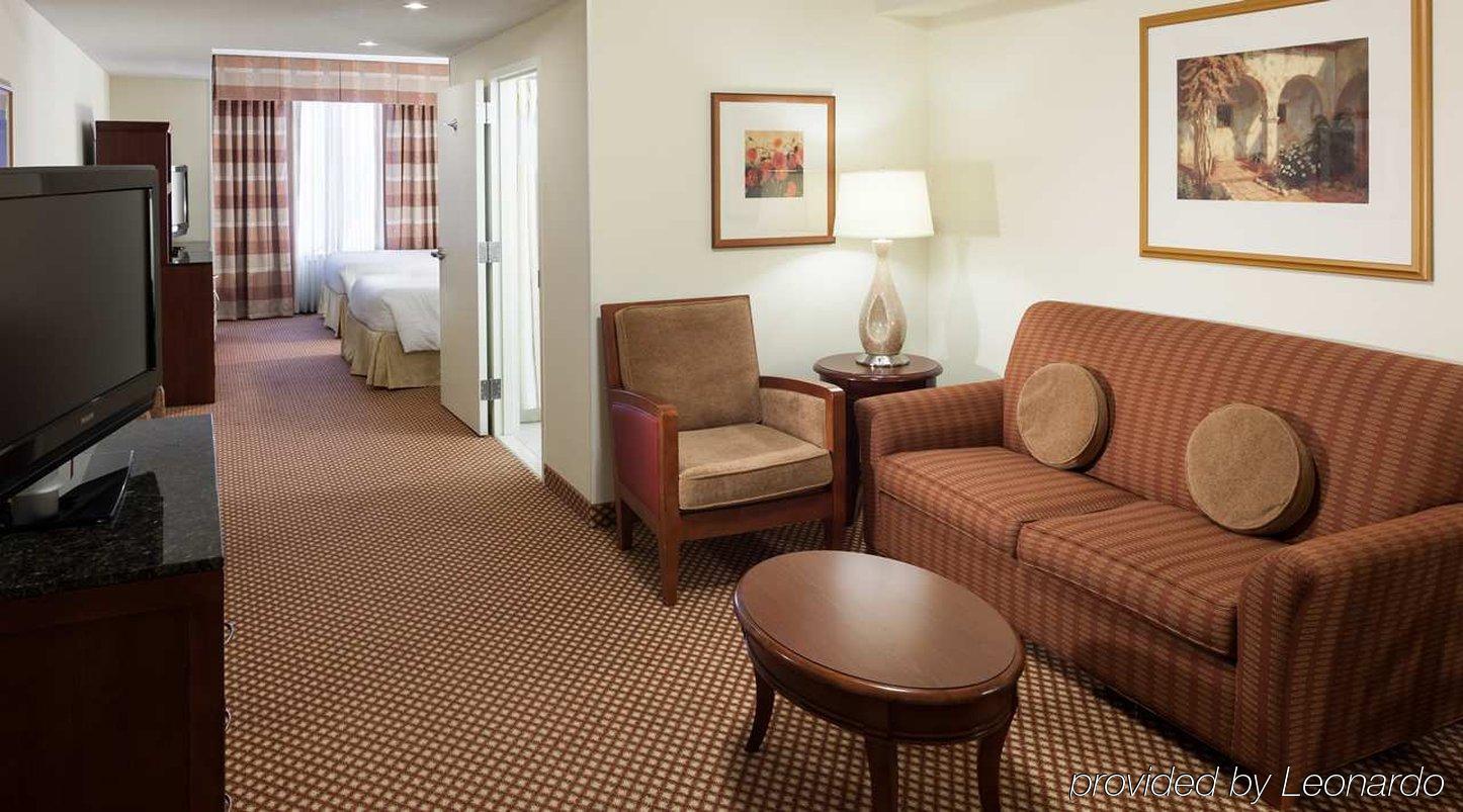 Hilton Garden Inn Frisco Exterior photo